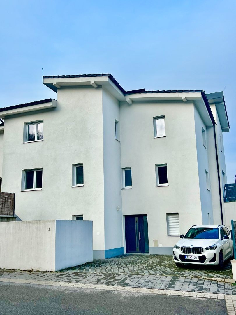 Ponúkame na prenájom moderný 6 izbový dom v Rakúsku.