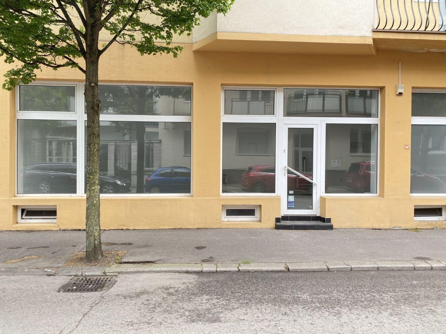 Na prenájom obchodný priestor - Piešťany centrum