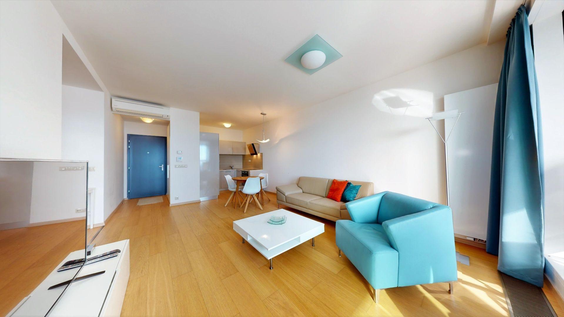 Na prenájom priestranný 2 izbový byt v novostavbe Panorama City