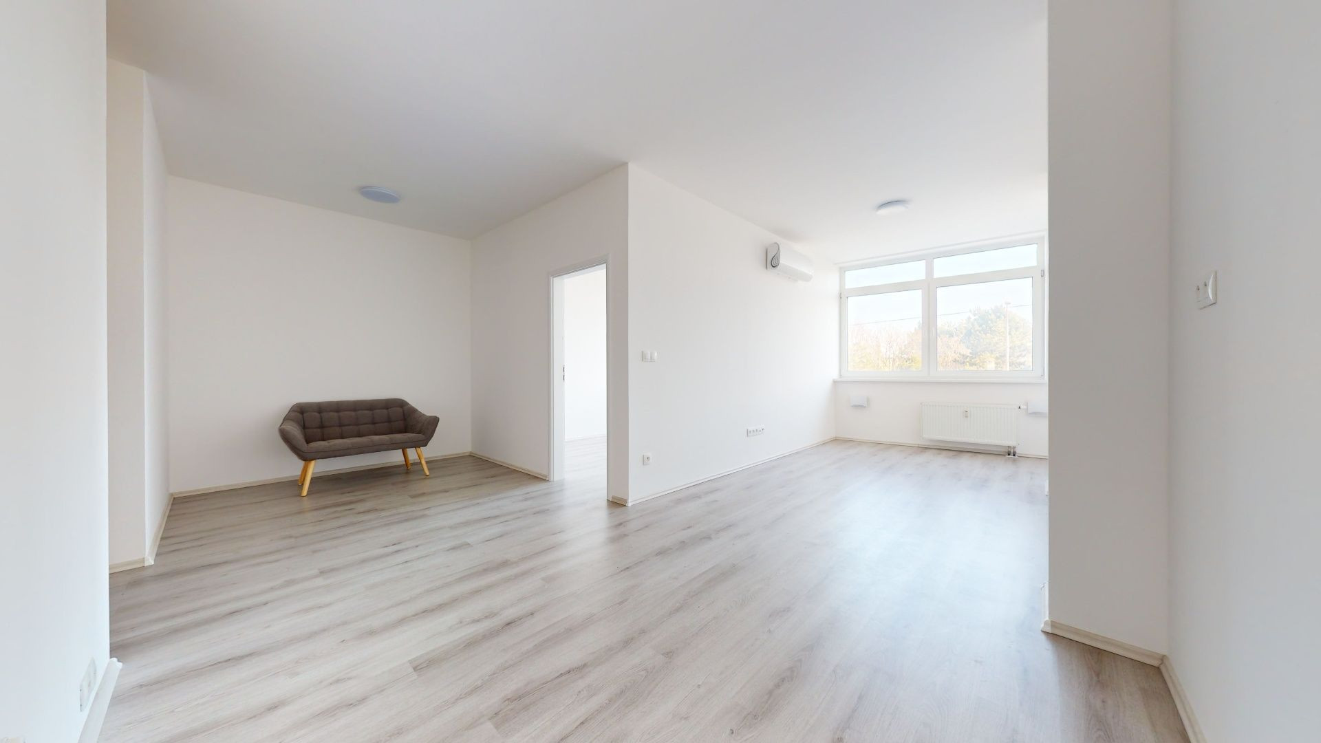 Nový, 2 izbový byt Ružinove, vhodný na investíciu. Možnosť odpočtu DPH!