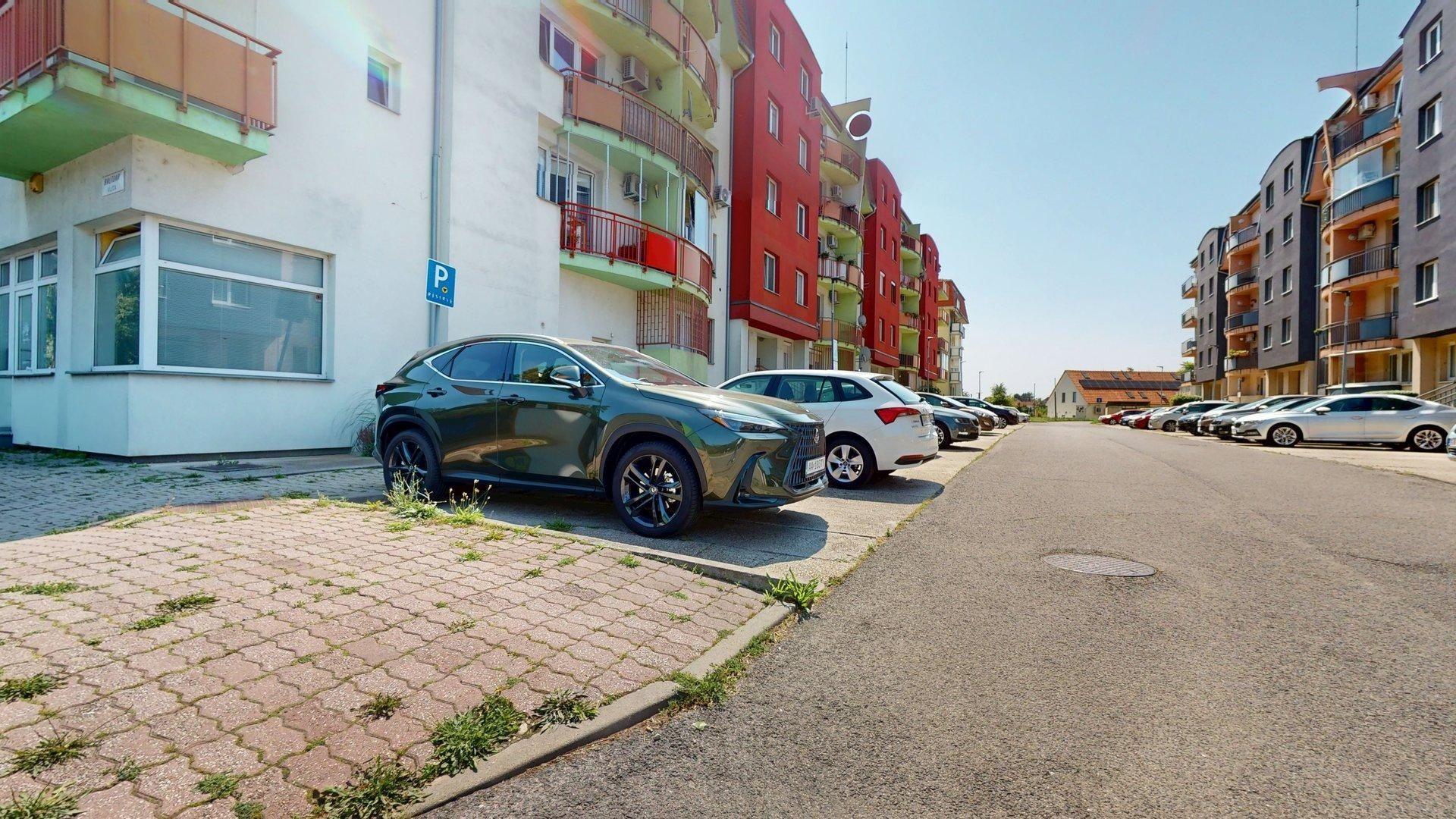 PREDAJ OBCHODNO-ADMINISTRATÍVNEHO PRIESTORU V NOVOSTAVBE, BALTSKÁ UL.