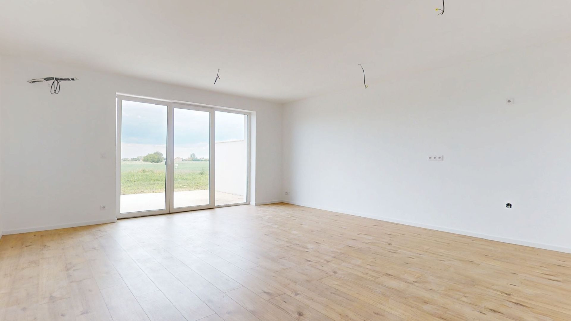 AKCIA !! 4 izbové domy, tepelné čerpadlo, SKOLAUDOVANÉ