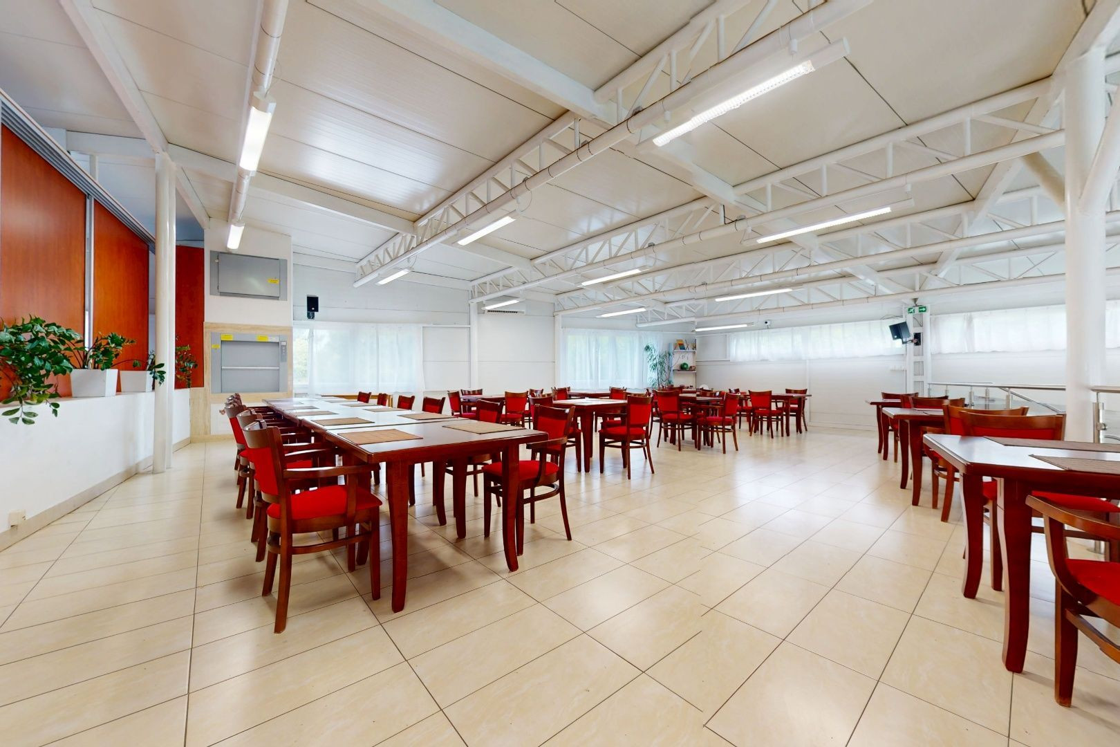 NA PRENÁJOM | Obchodné priestory na Račianskej ulici