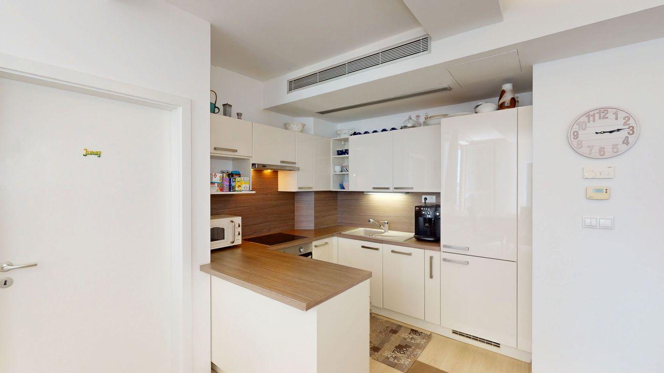 3-izbový, 64 m2, loggia, pivnica, možnosť parkovania v garáži