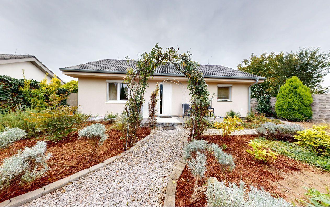 Veľmi pekný rodinný dom v Ivanke pri Dunaji na prenájom