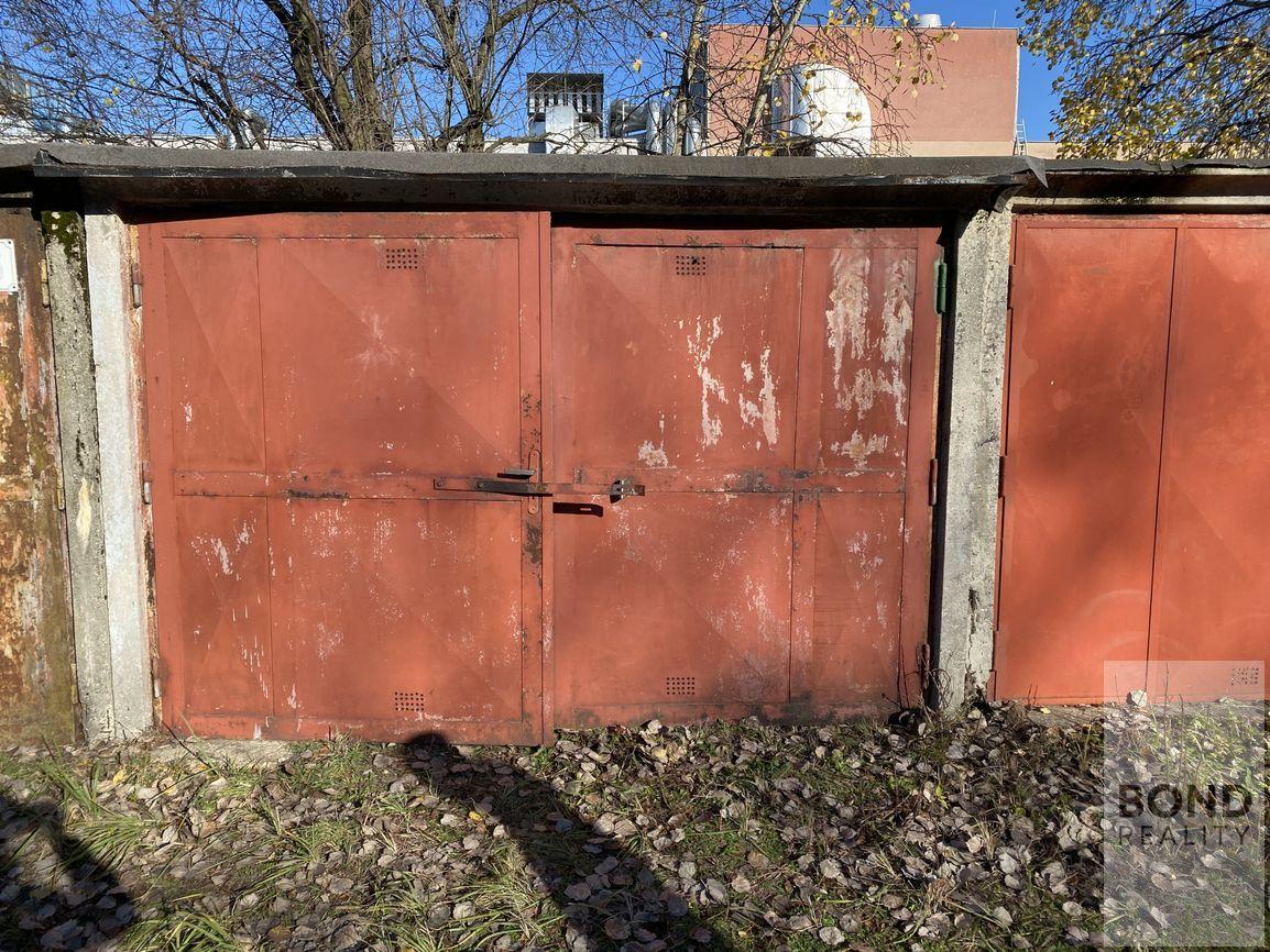 Na predaj garáž s pozemkom - Technické sklo 