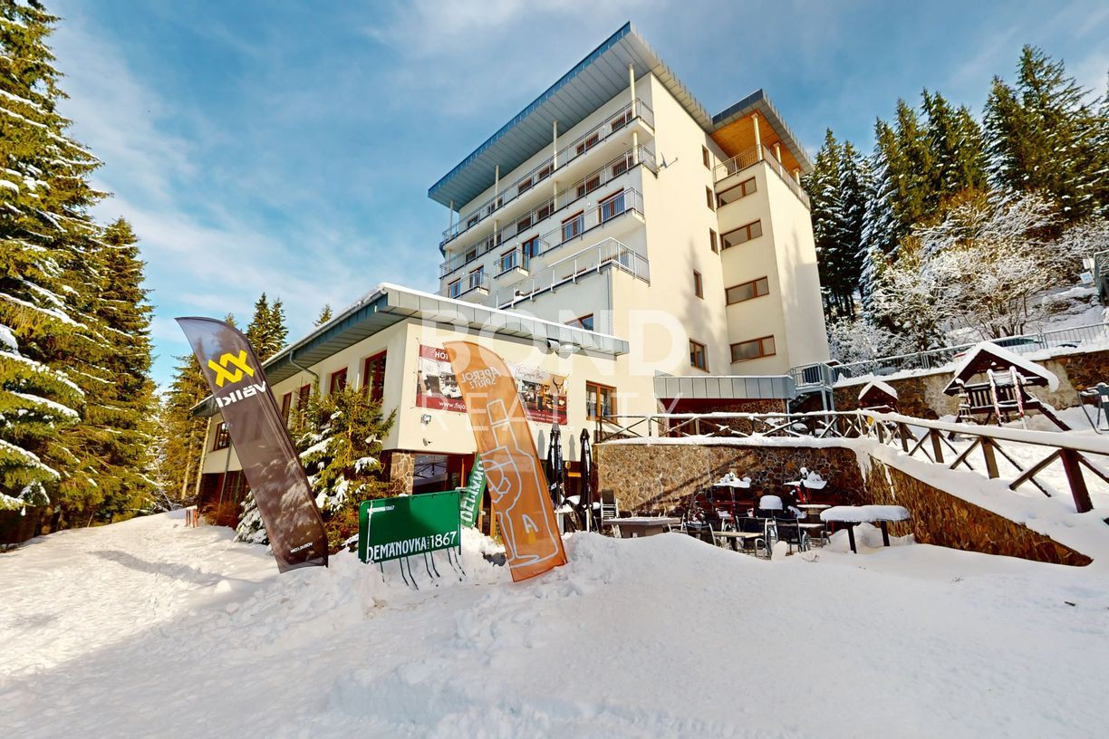 NA PREDAJ APARTMÁN PRIAMO NA SVAHU V  Hotel FIS Jasná ****