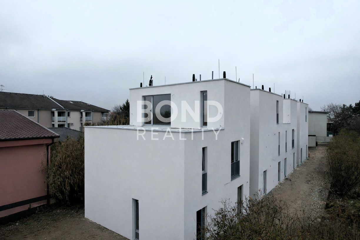 NOVOSTAVBA | 2izb. mezonetu so záhradkou a terasou, rezidencia Majerská