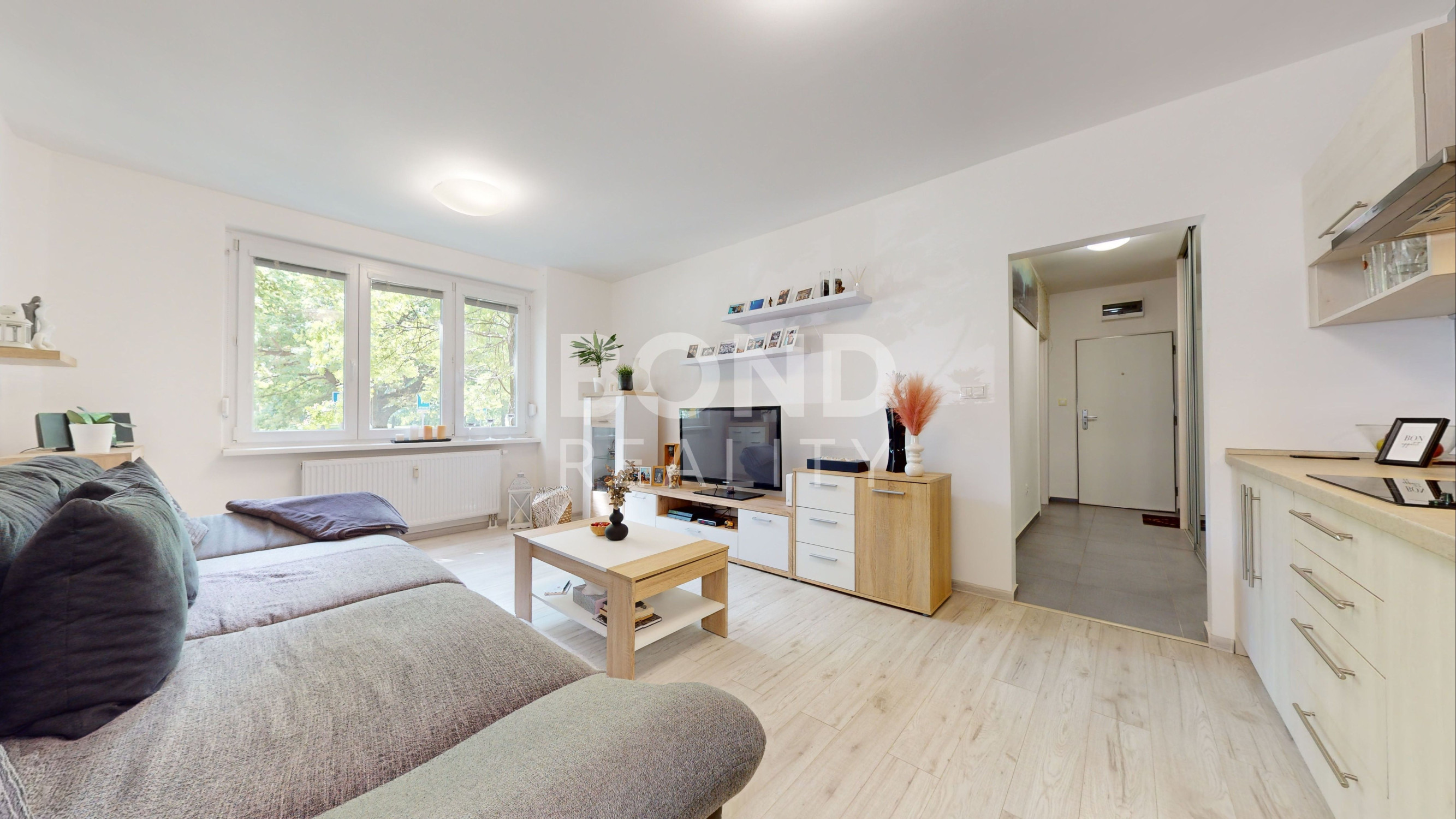 NA PREDAJ | 1,5 izb. byt priamo v parku OSTREDKY - RUŽINOV 