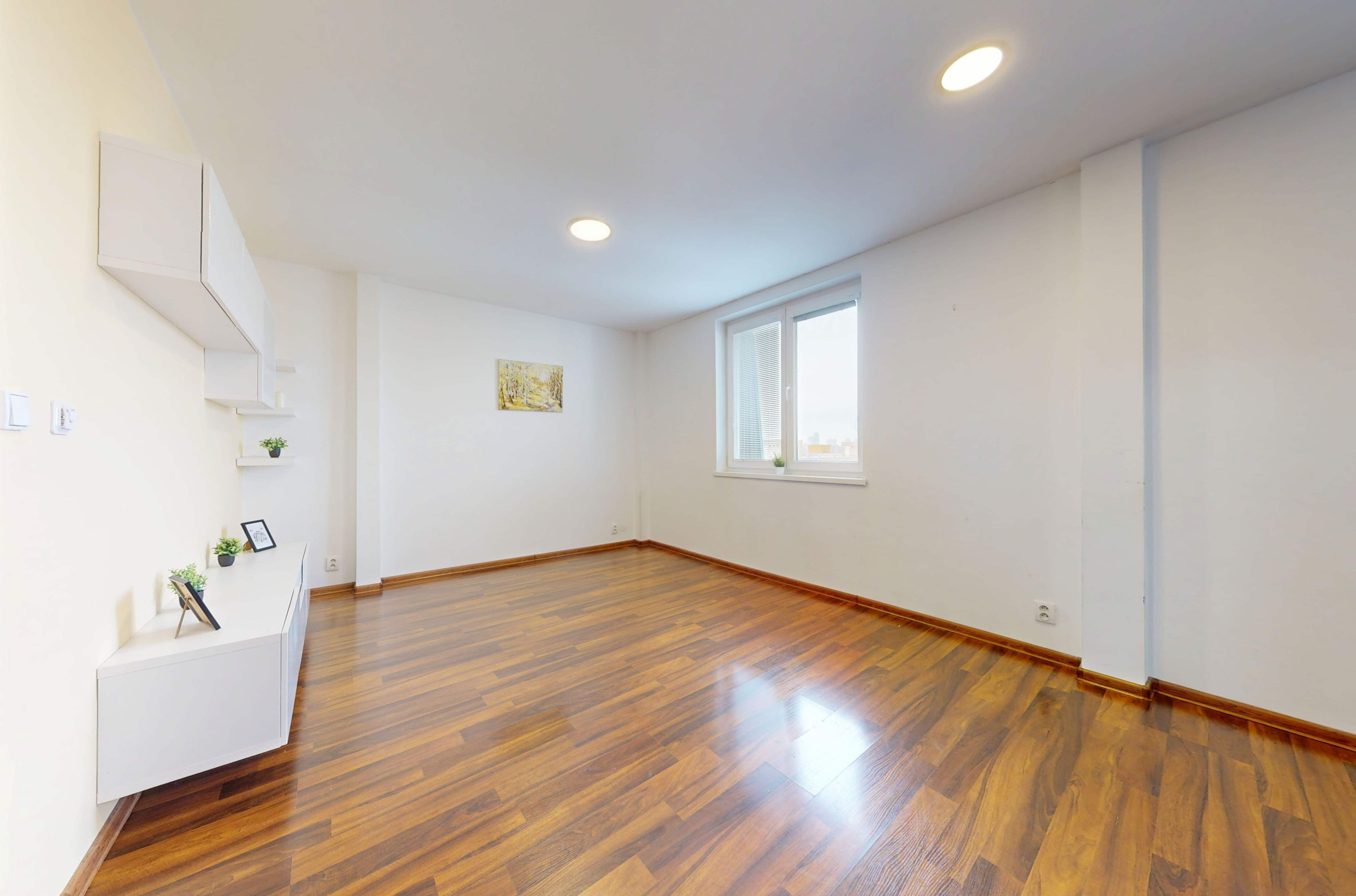 Moderný 3 izbový byt s balkónom na Rovníkovej ul. v Ružinove s výhľadom do parku.