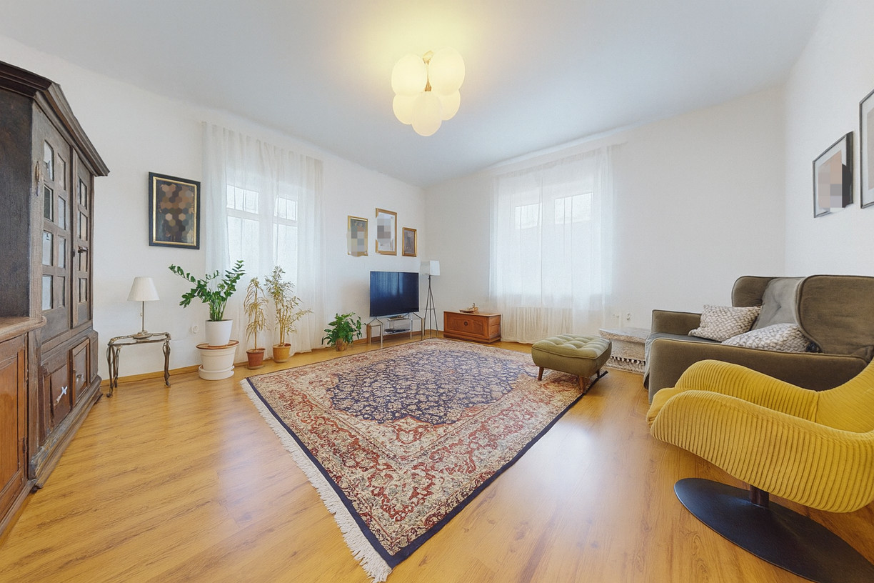 Segnerova vila – priestranný dom s dvoma bytmi a samostatnou prístavbou na garsónku alebo kanceláriu v Mlynskej doline na predaj