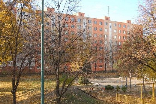 Predrezervované - 3-izbový byt začiatok Petržalky -  Ovsište, pôvodný stav