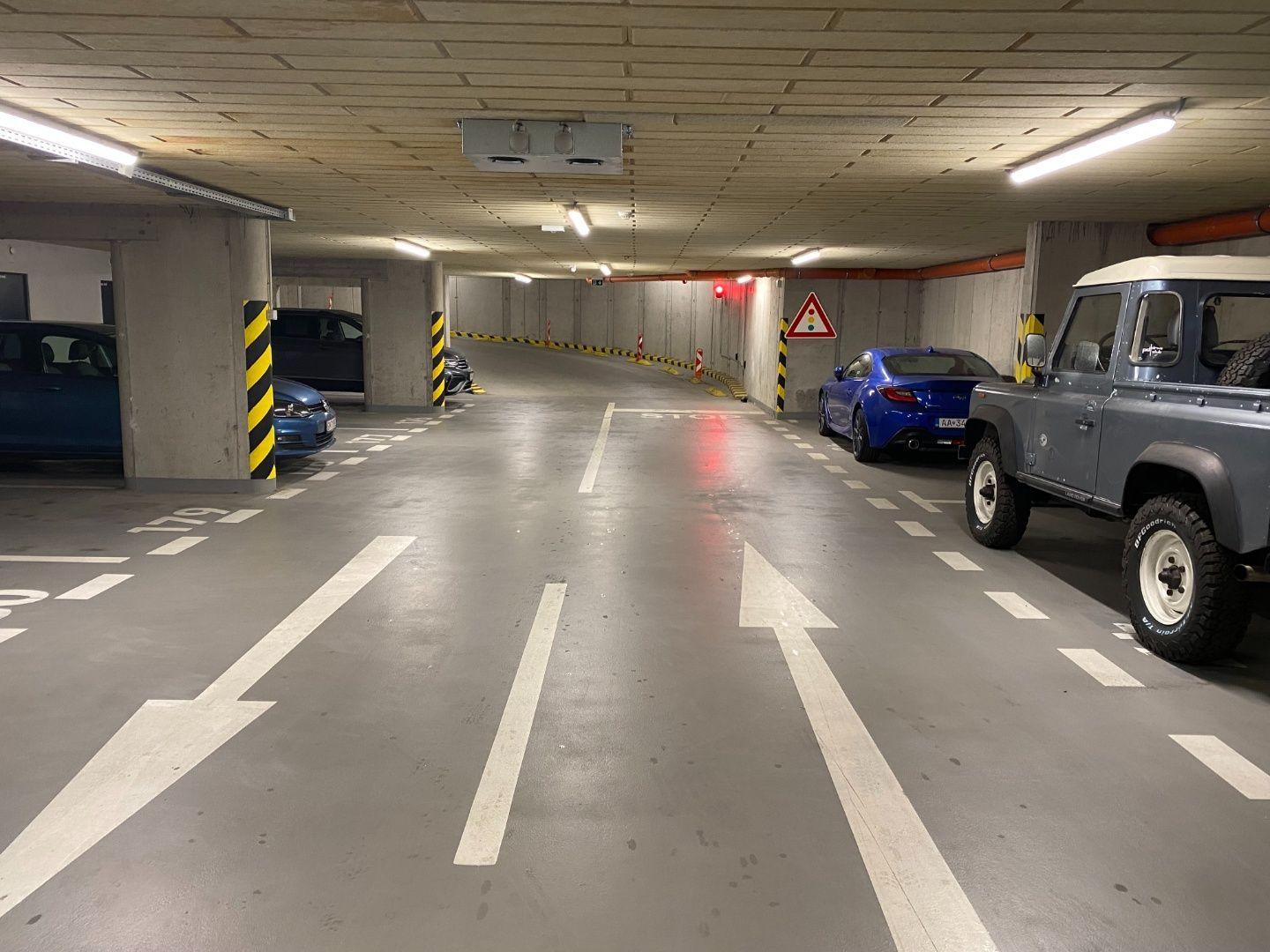 Na prenájom parking plus kobka v Grand Koliba
