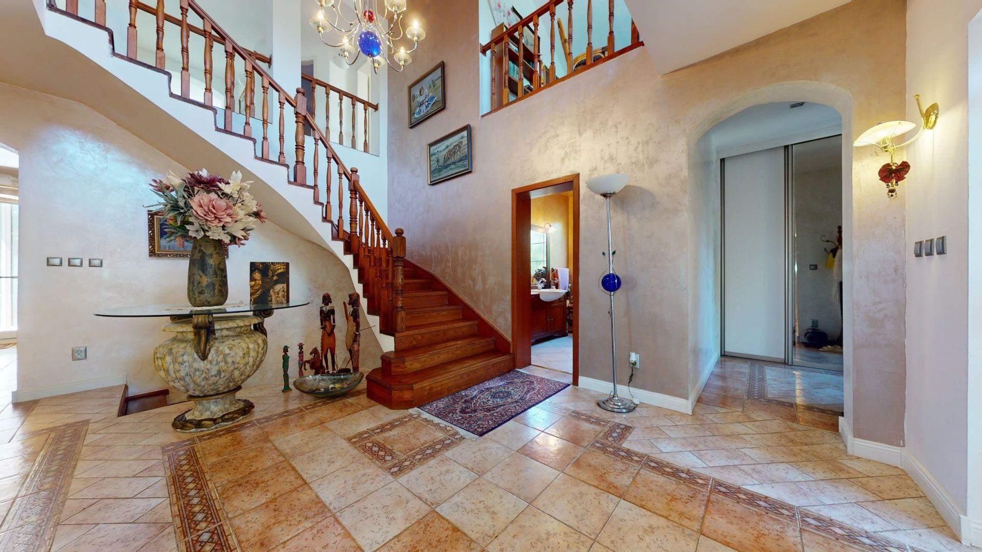 Rodinná vila s rozľahlým pozemkom | 1273m2 | v obci Miloslavov