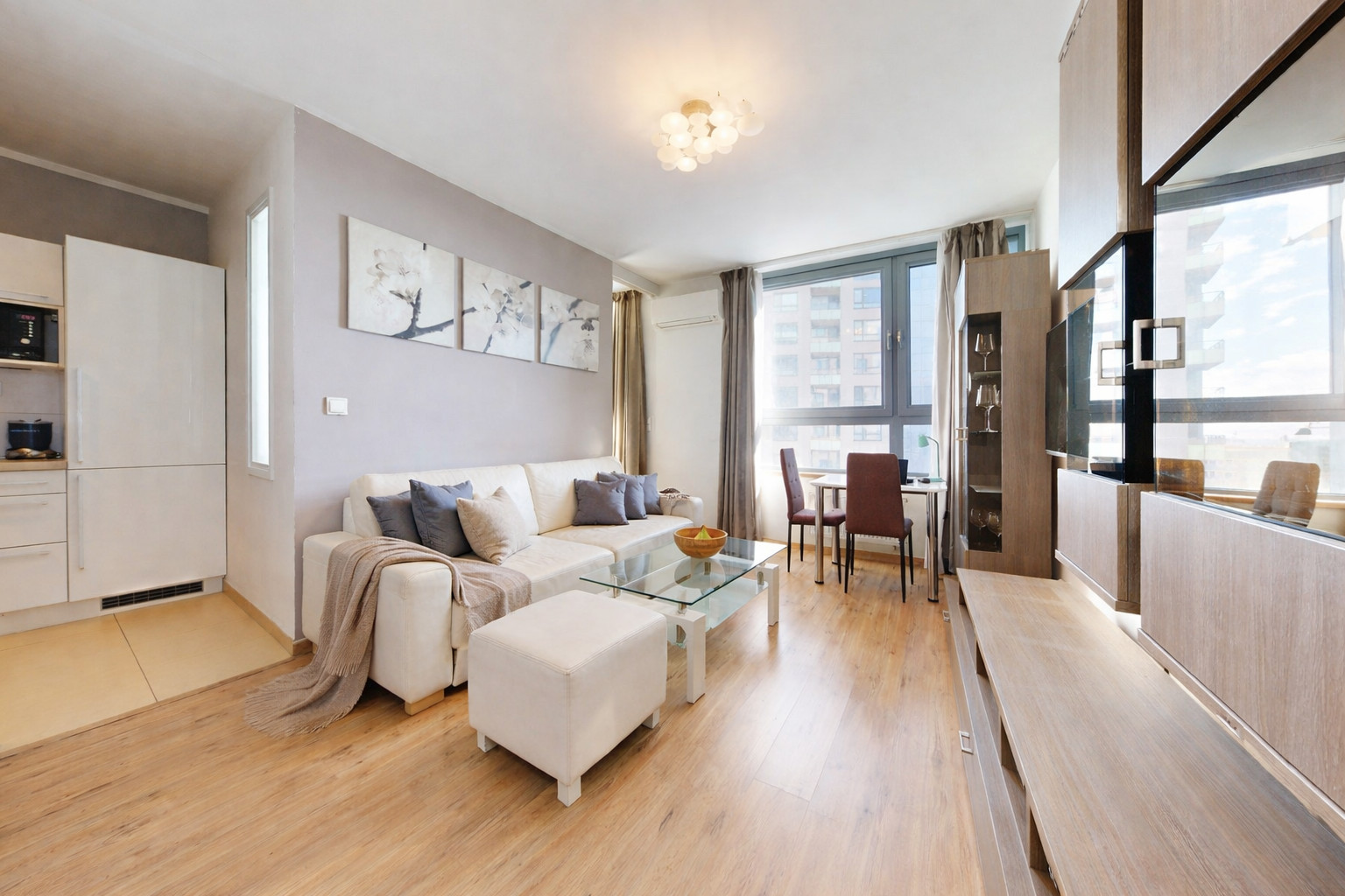 1,5-izbový byt s balkónom, City Park Ružinov – možnosť parkovania a pivnice