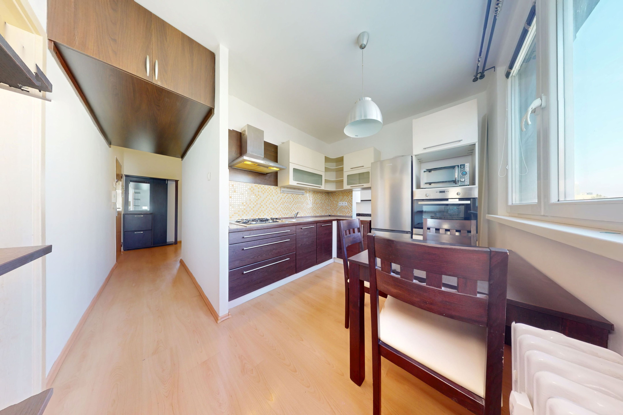 VÝBORNÁ LOKALITA | Predaj 3 izb. bytu s loggiou hneď na začiatku Petržalky, Medveďovej 10