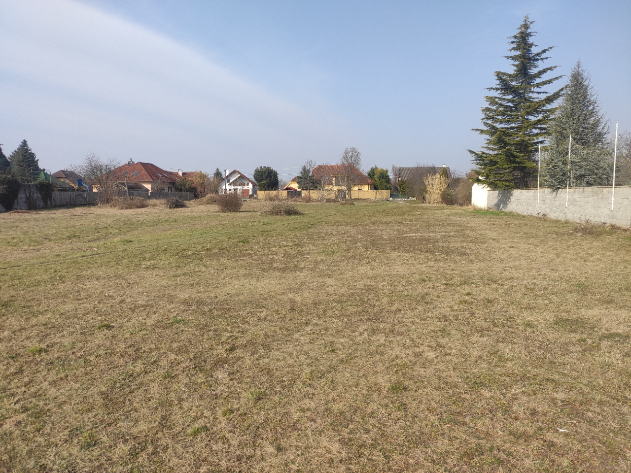 Veľmi pekný pozemok v obci Zálesie s výmerou 1457m2