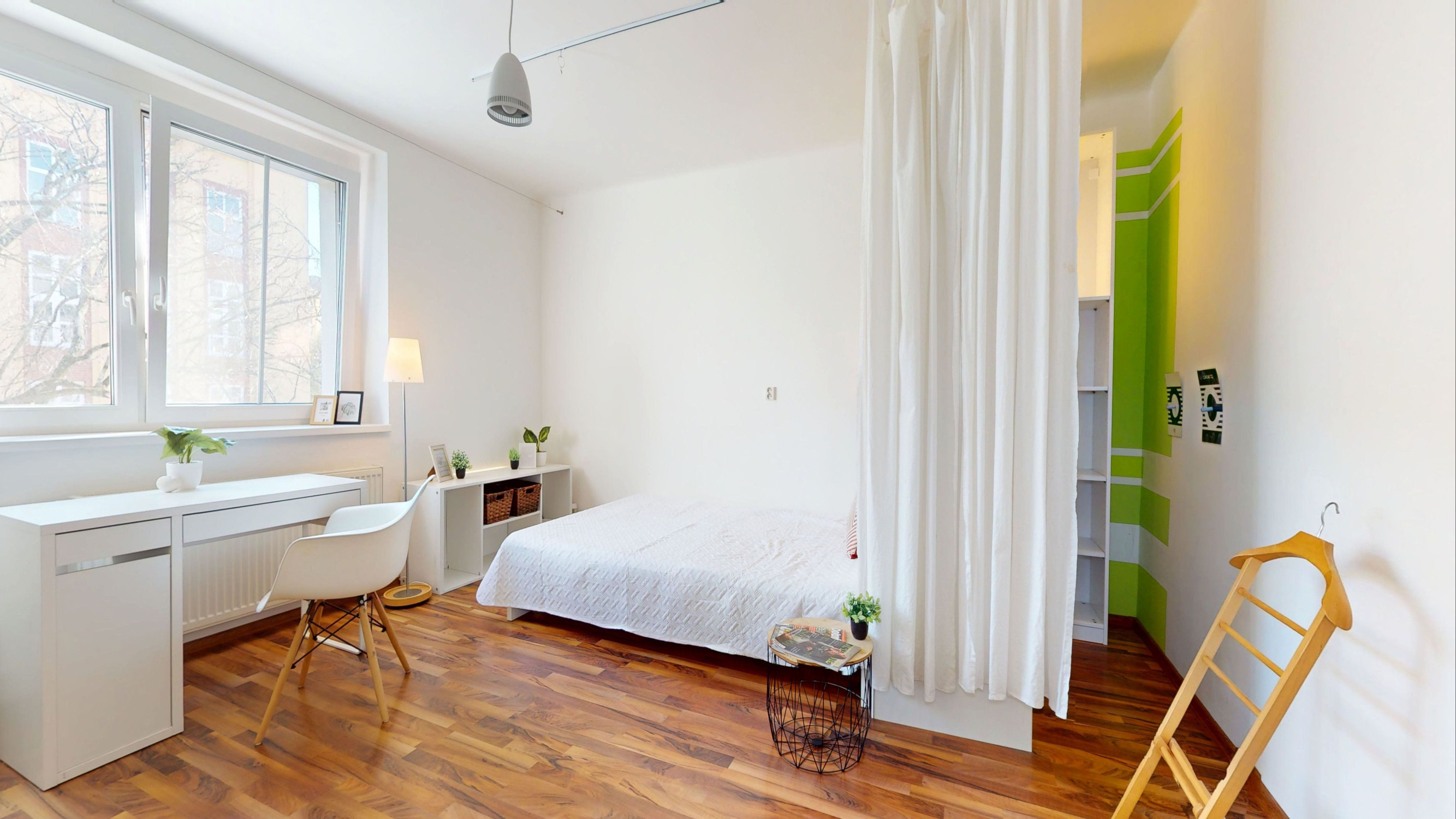 Slnečný 1-izbový byt, Nové Mesto