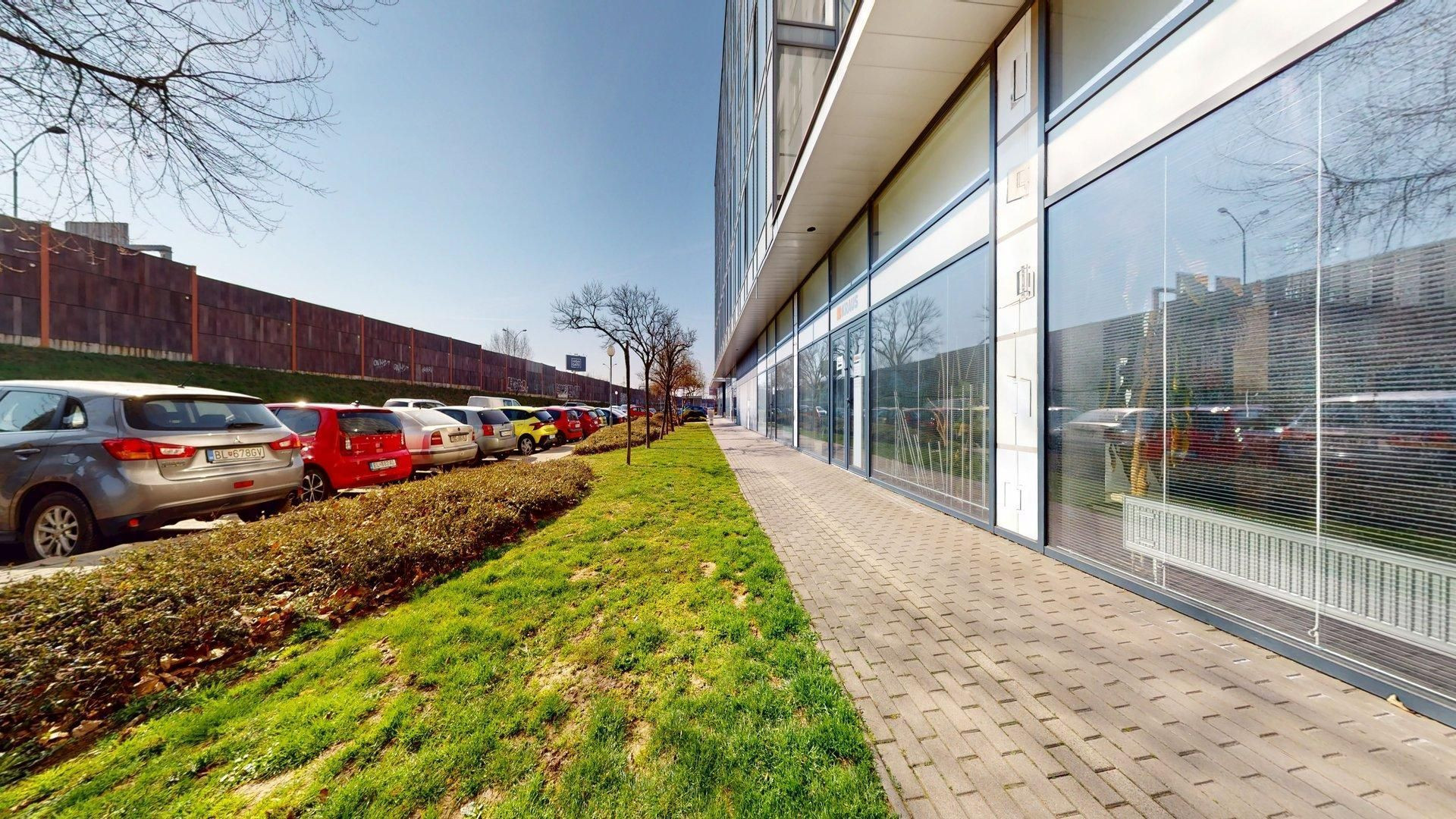 PREDAJ OBCHODNÉHO PRIESTORU V NOVOSTAVBE, RUŽINOV – HRACHOVÁ UL.