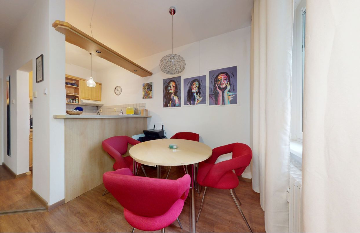 Na predaj štýlový 2-izbový byt v tichej časti Bartoškovej ulice hodný aj ako investičný, Ba Nové Mesto