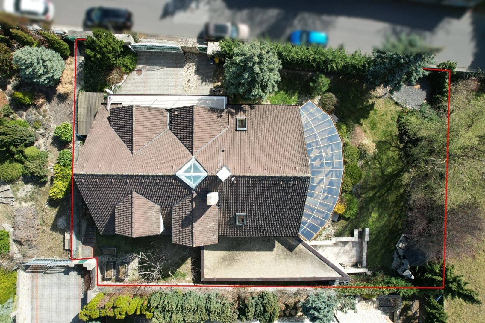 Priestranný 6-izbový rodinný dom s bazénom, Strmý Vŕšok, BA IV. - Záhorská Bystrica