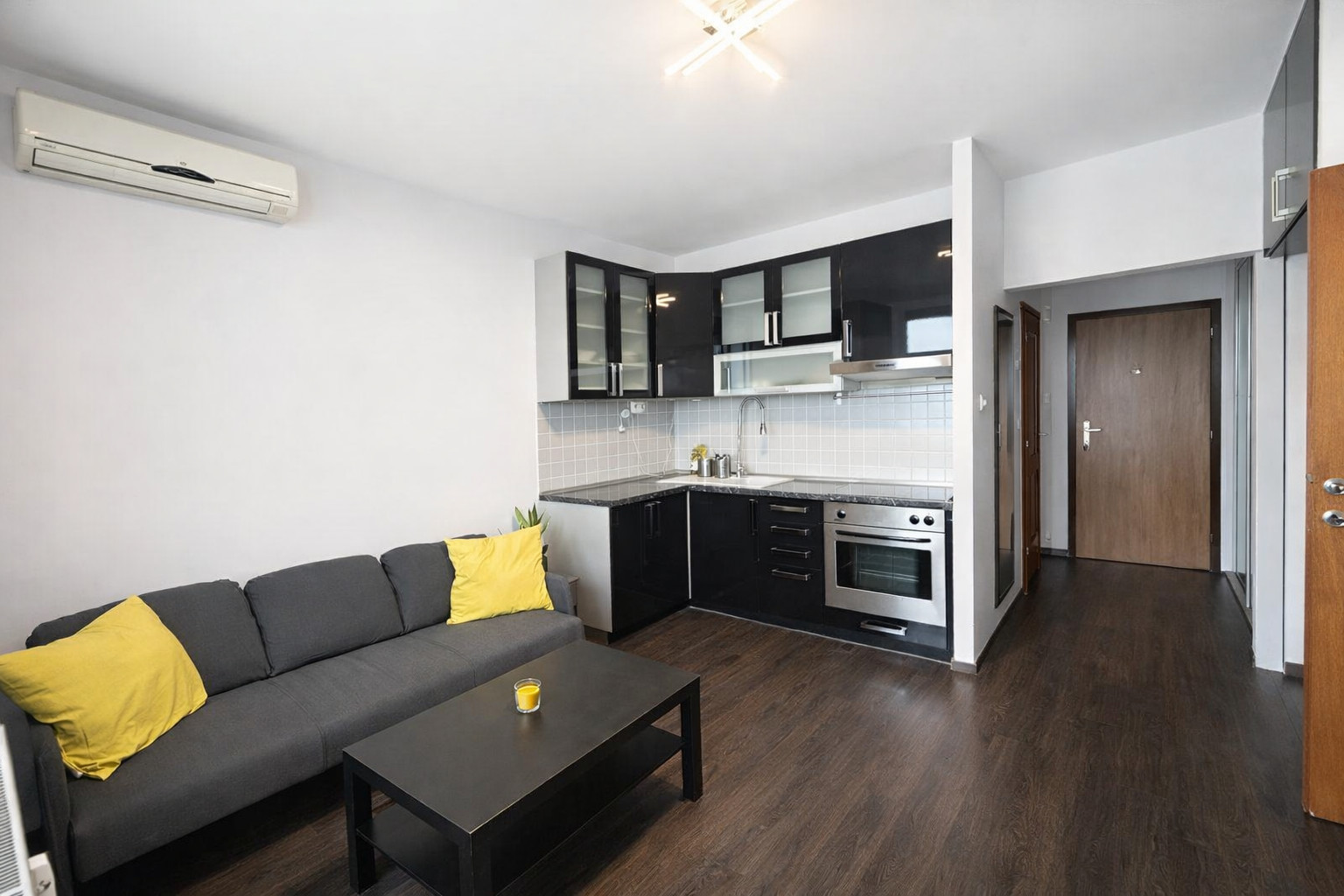 Na prenájom 2-garsónka v Petržalke na ul. Vígľaská