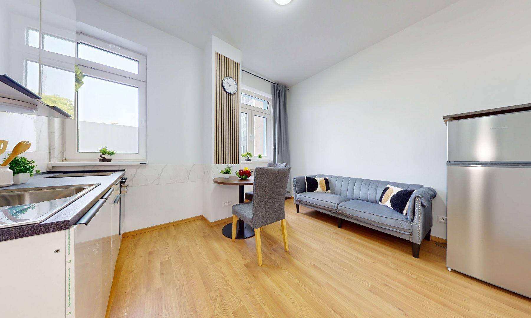 Prenájom 2 izbového bytu v centre mesta ul. Špitálska, Bratislava - Staré Mesto