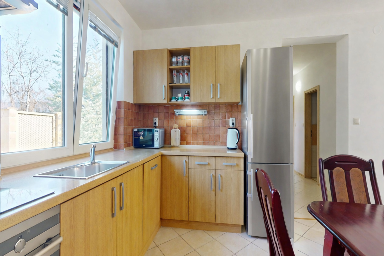 Bungalov s garážou v srdci Ružinova – Štedrá ulica