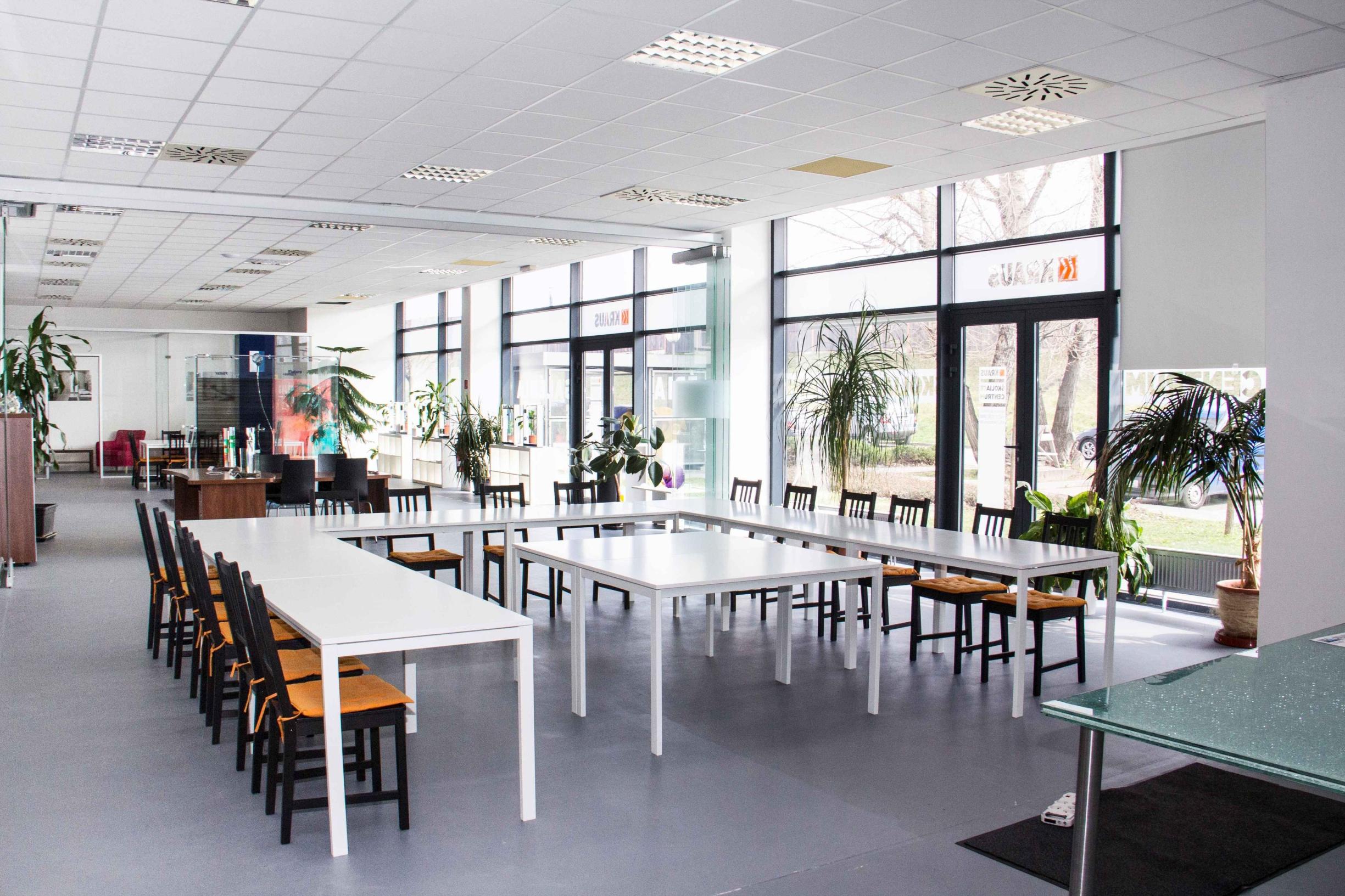 PREDAJ OBCHODNO - ADMINISTRATÍVNEHO PRIESTORU V NOVOSTAVBE, RUŽINOV