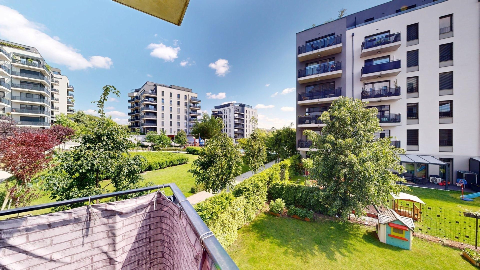 Na prenájom 4-izbový byt s veľkou lodžiou, pivnicou a parkovaním v projekte Cubicon II