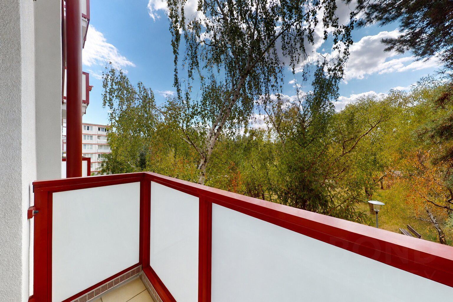 PRENAJATÝ| Zariadený 2-izbový byt s balkónom | Mikovíniho ulica | Pet friendly