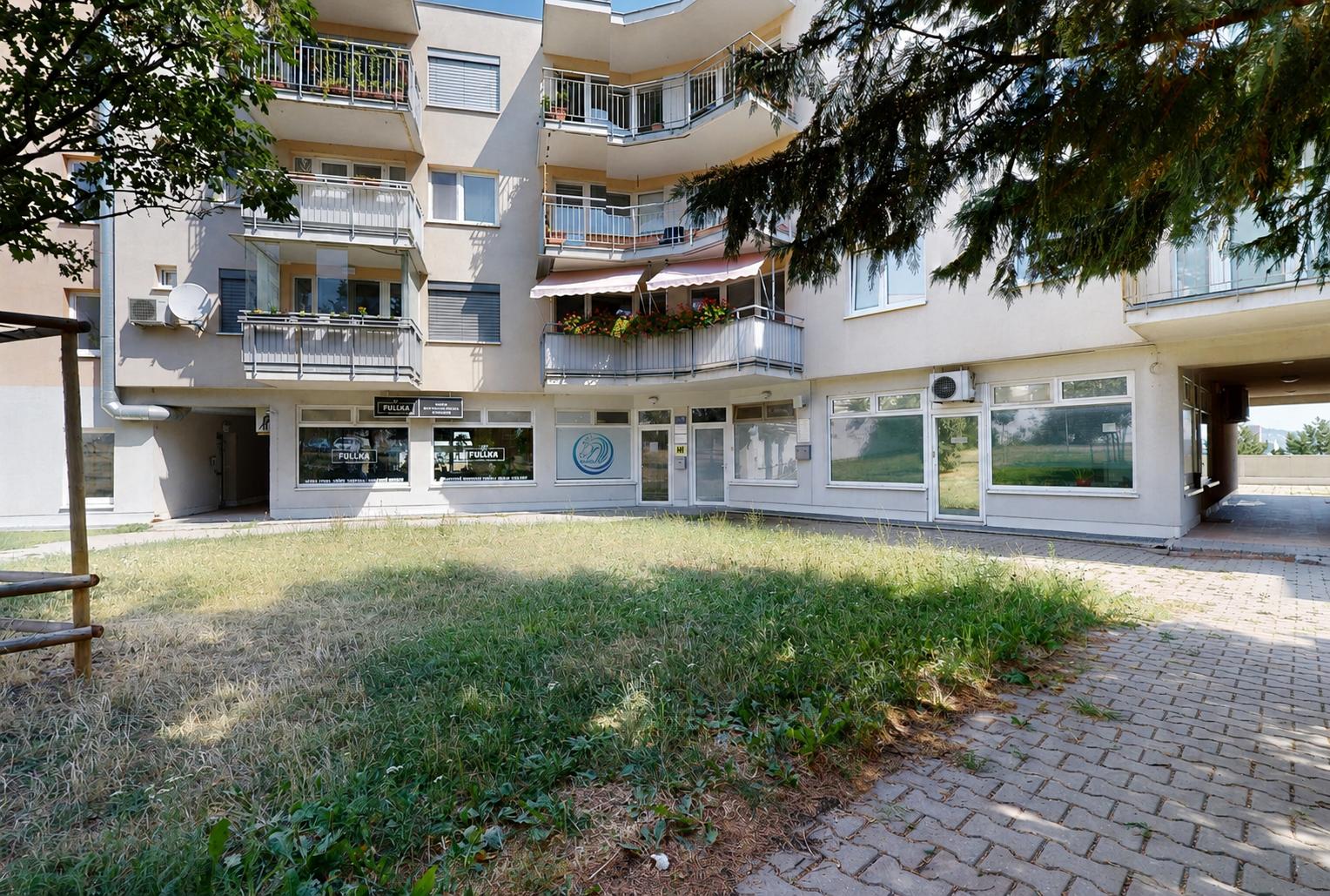 PREDAJ OBCHODNÝCH PRIESTOROV 181 m² – KARLOVA VES, DLHÉ DIELY.