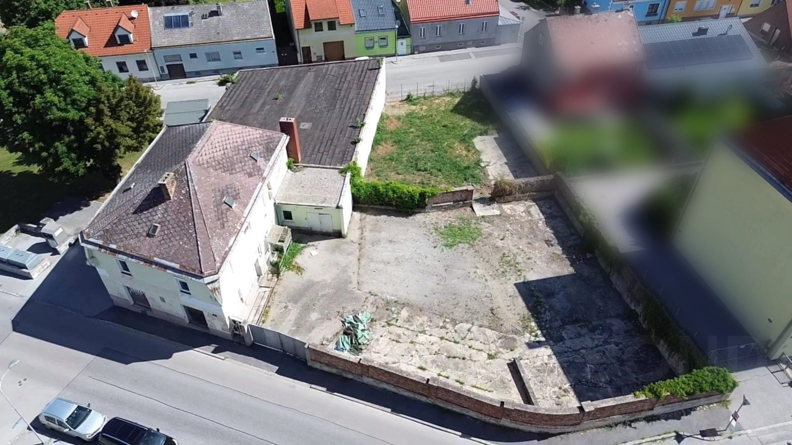 Investičný stavebný pozemok v Hainburgu – potenciál výstavby až 17 bytov