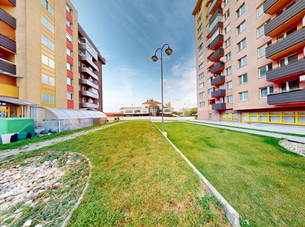 PEGAS - 2 izbový byt s balkónom v novostavbe v tichej časti Petržalky,  ul. Vyšehradská