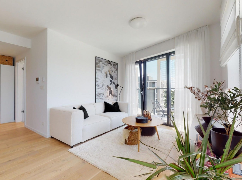 PREDANÉ! 3 izbový byt, terasa 24,44 m2, parkovacie státie s vlastnou nabíjacou stanicou