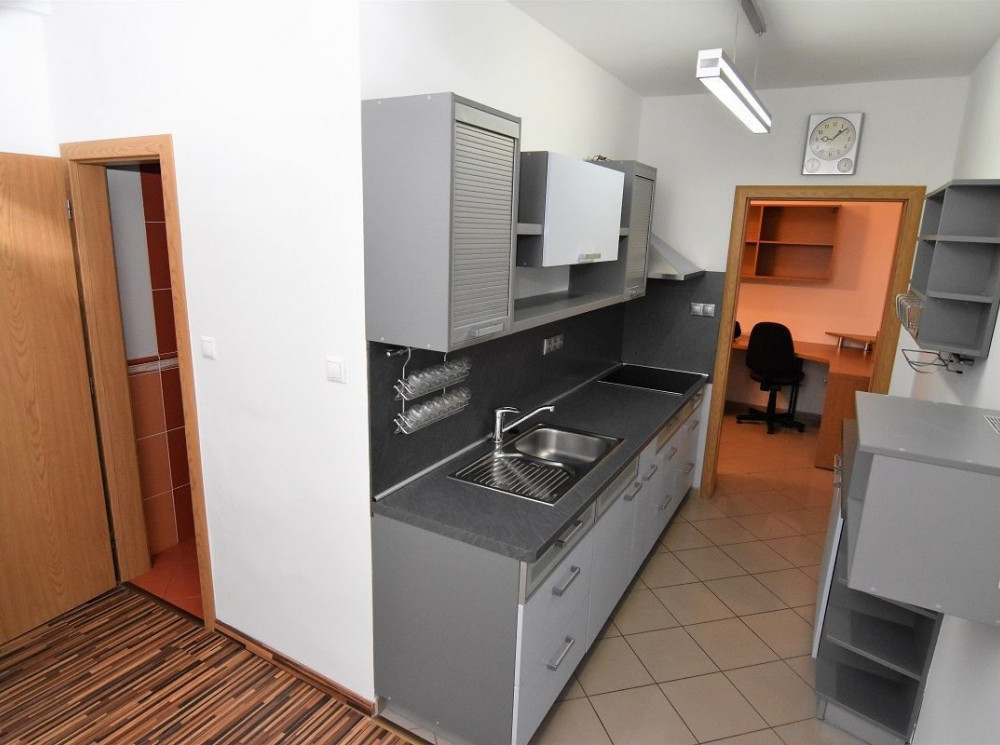 Prenájom 2 izbového bytu s balkónom v Rusovciach