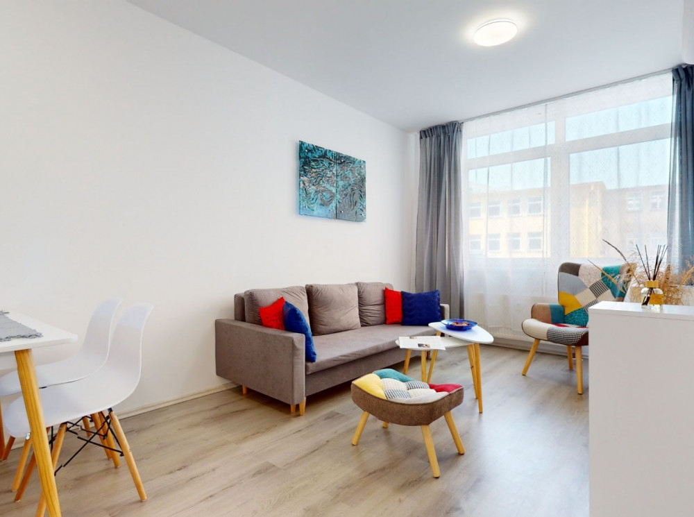 Nový, priestranný a moderne zariadený 2 izbový byt s novým nábytkom v Bratislave - Ružinov. Možnosť odpočtu DPH!