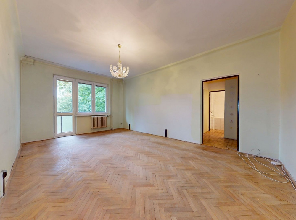 VEĽKÝ 3 IZB. BYT S LODŽIOU,  RUŽINOV, JADROVÁ UL.