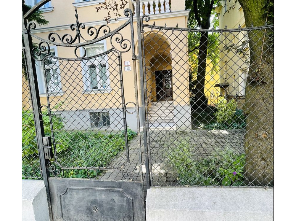 Zaujímavý priestor vo vyhľadávanej lokalite vhodný napr. na Airbnb