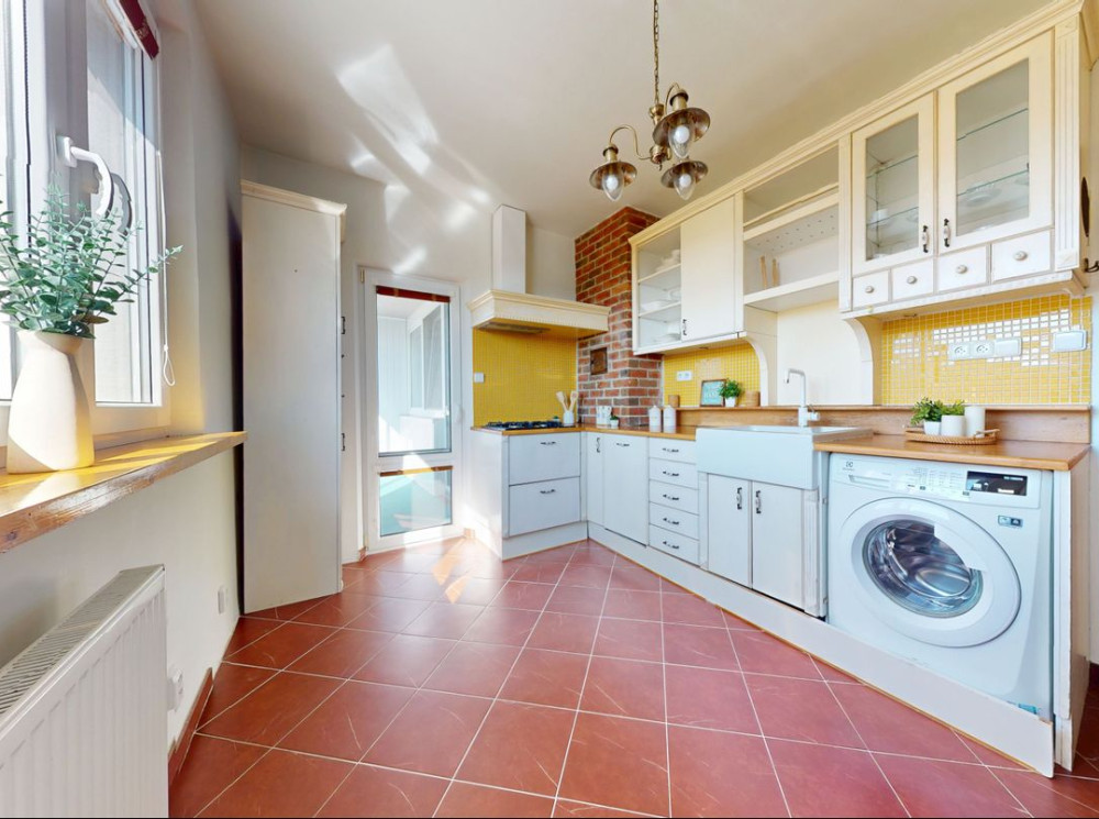 ŠTÝLOVÝ 3 IZB. BYT S LODŽIOU, LAMAČ, STUDENOHORSKÁ UL.