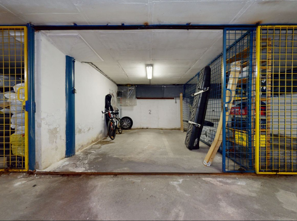 NA PREDAJ priestranná podzemná garáž na Mierovej ulici, Ružinov
