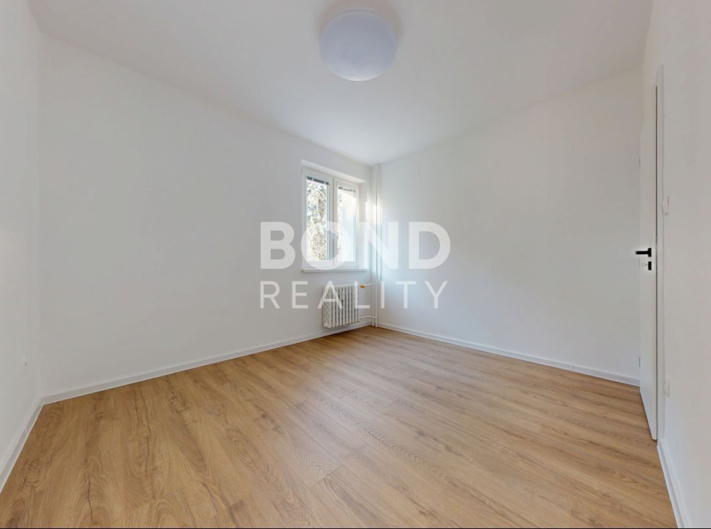 VÝBORNÉ BÝVANIE V RUŽINOVE | 4 izbový byt s balkónom na ulici Šalviovej