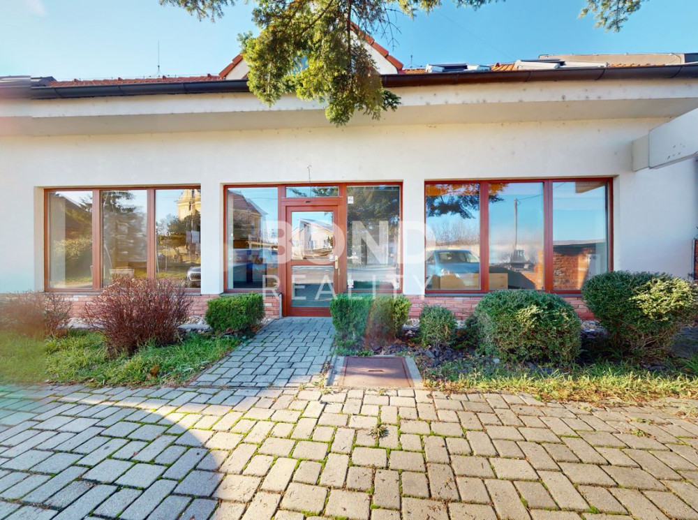 PRENÁJOM: OBCHODNÝ PRIESTOR – STUPAVA (Záhumenská ul.)