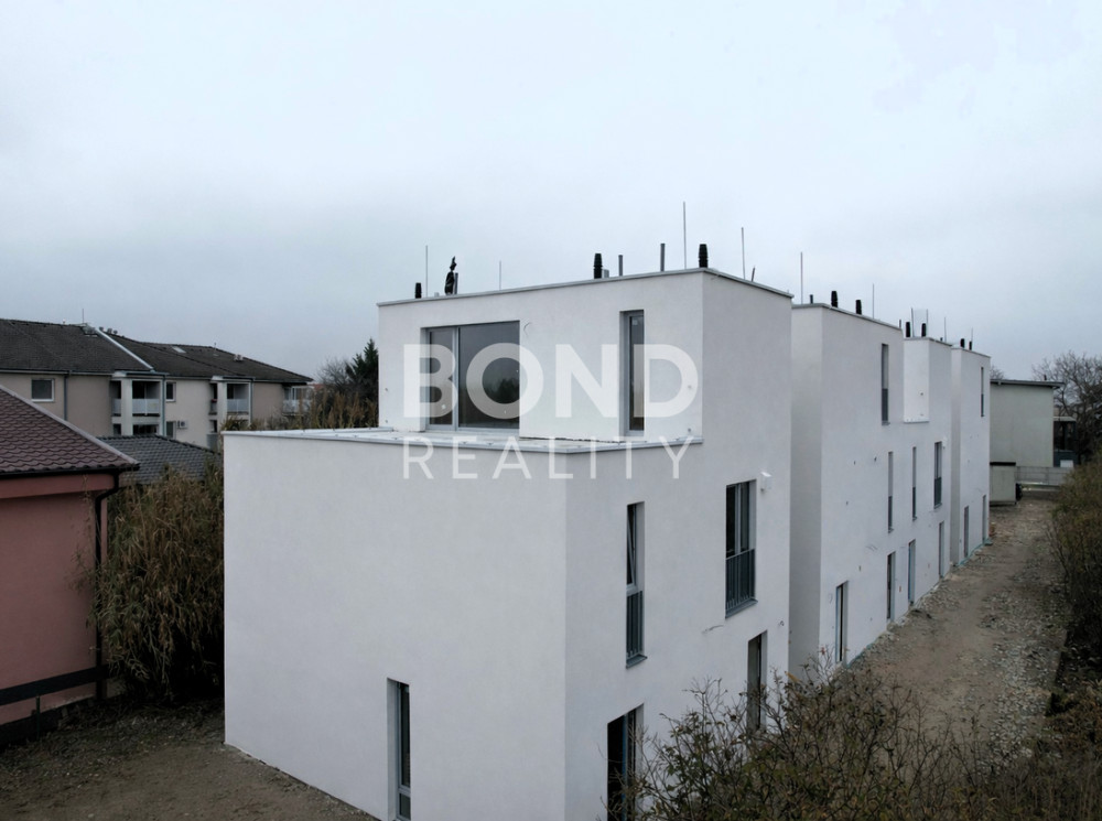 NOVOSTAVBA | 2izb. mezonetu so záhradkou a terasou, rezidencia Majerská