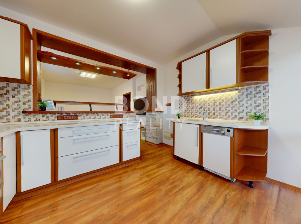 2-IZBOVÝ BYT V NOVOSTAVBE S PREDZÁHRADKOU A PARKINGOM – DNV, OPLETALOVA