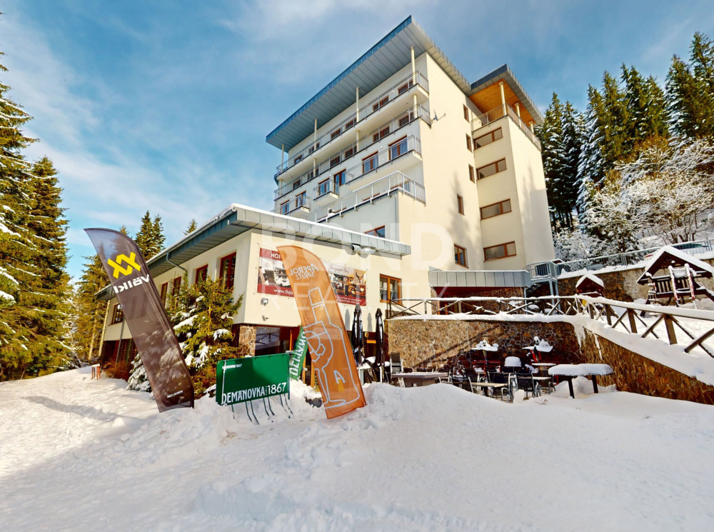 NA PREDAJ APARTMÁN PRIAMO NA SVAHU V Hotel FIS Jasná ****