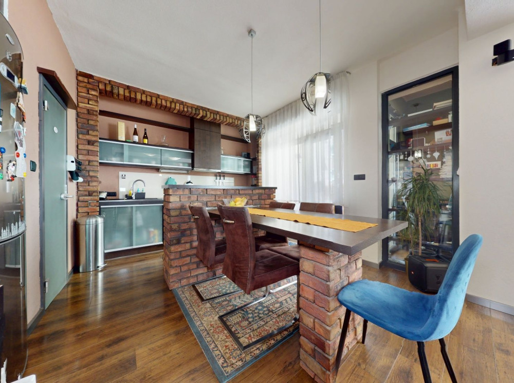 Výnimočný 3 izbový byt vo výbornej lokalite Starého Mesta pri Modrom kostolíku