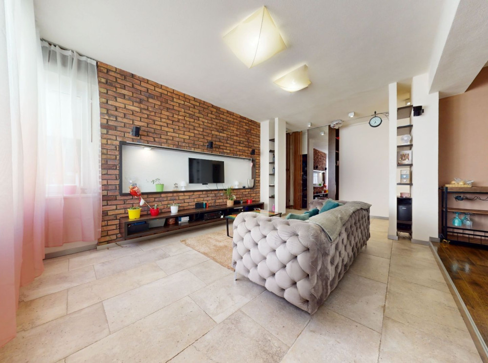 Výnimočný 3 izbový byt vo výbornej lokalite Starého Mesta pri Modrom kostolíku