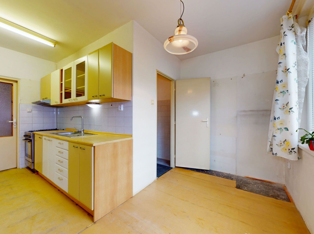 Predaj 3 izb. bytu v žiadanej lokalite na začiatku Petržalky, Dubnická ul.