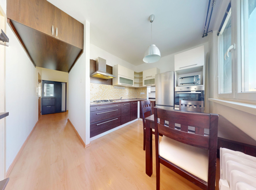 VÝBORNÁ LOKALITA | Predaj 3 izb. bytu s loggiou hneď na začiatku Petržalky, Medveďovej 10